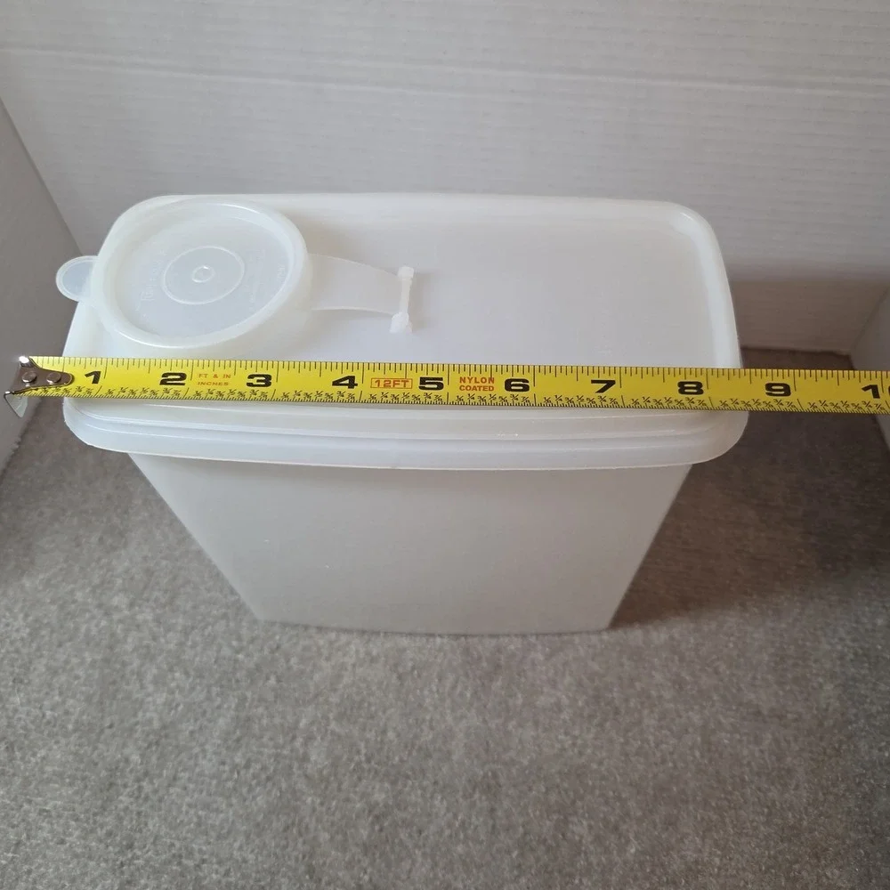 Vintage Tupperware Store-N-Pour Cereal Keeper #469 w/Pour Flip Lid #471 13 Cup